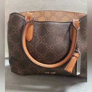 Nine West handbag vintage dome top brown “chain“ pattern 9“ x 13.5“ x 3“ EUC